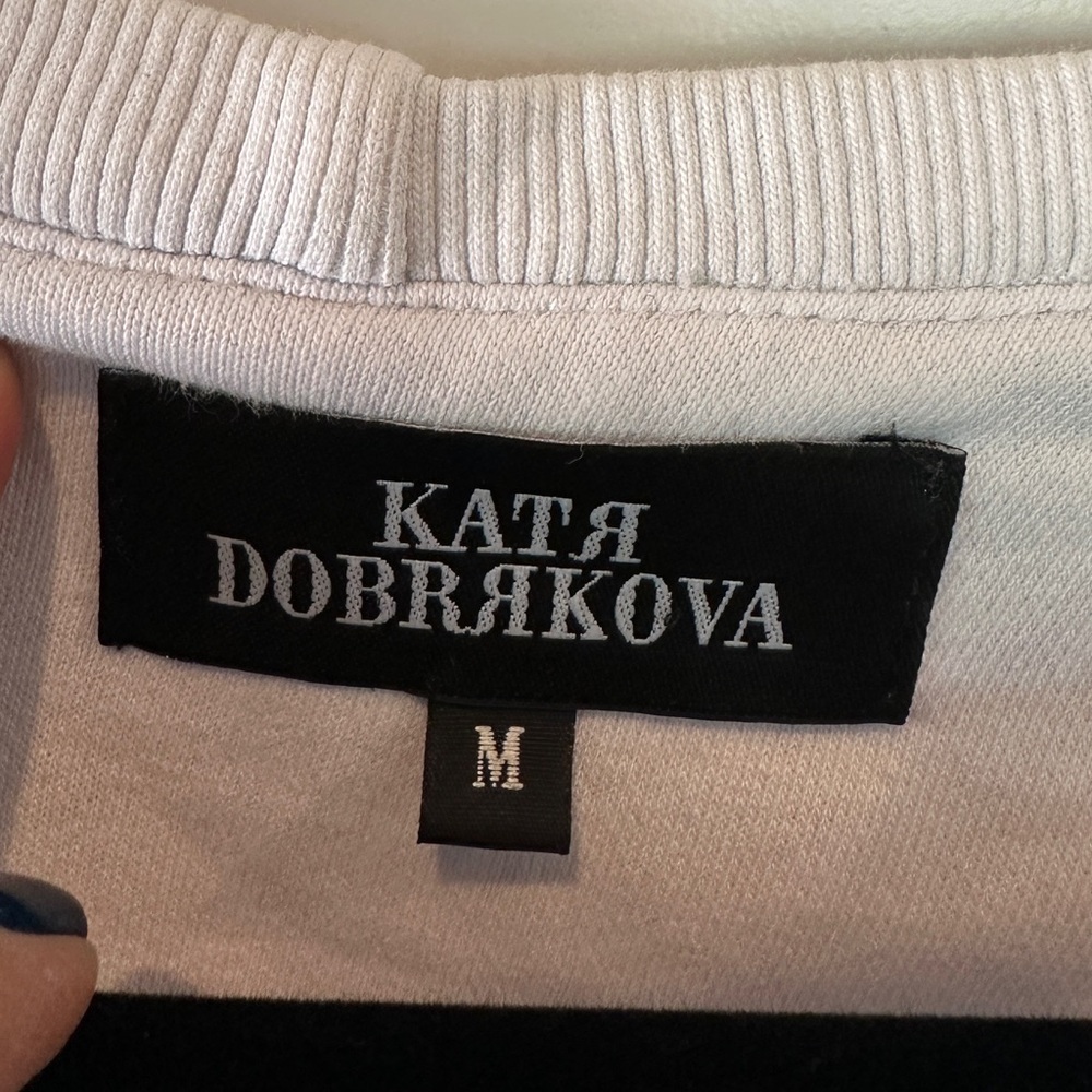 RARE β Katyaβ Dobryakova Embroidered Sweatshirt β Medium - Picture 2 of 10